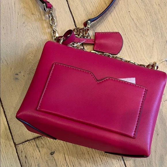 Michael Kors Fuchsia Crossbody Bag with Chain Strap - Picture 3 of 10